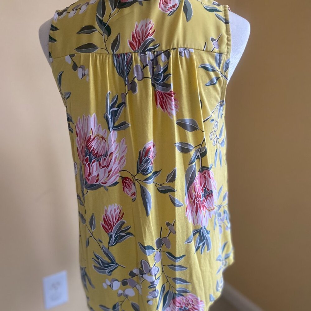 LOFT Women's Yellow Floral Sleeveless Button Down Shirt, S - Picture 2 of 6